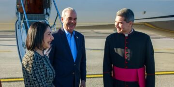 Abinader llega a Roma para reunirse con el papa León XIV y participar en asamblea de la FAO