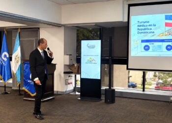 Alejandro Cambiaso presenta en Guatemala el caso de éxito de República Dominicana en turismo de salud