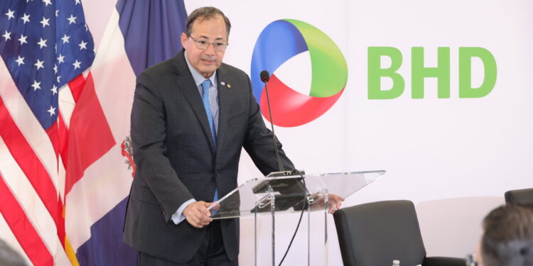 BHD patrocina conferencia sobre IA y mipymes...