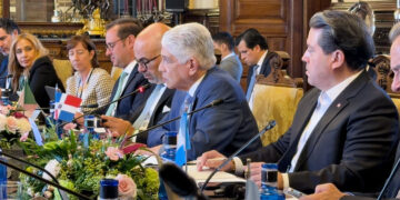 Eduardo Estrella destaca en cumbre iberoamericana inversiones que conectan a RD e impulsan el comercio y el turismo Eduardo Estrella destaca en cumbre iberoamericana inversiones que conectan a RD e impulsan el comercio y el turismo