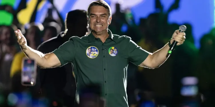 Flávio, heredero de Jair Bolsonaro, reina en el poder Flávio, heredero de Jair Bolsonaro, reina en el poder