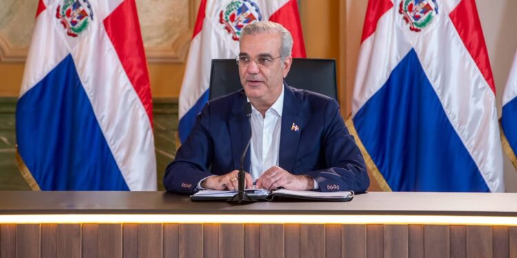 Gobierno triplica viviendas encontradas en Ciudad Juan Bosch: pasaron de 4,600 Gobierno triplica viviendas encontradas en Ciudad Juan Bosch: pasaron de 4,600 a 16,800, proyecto estaba quebrado 16,800, proyecto estaba quebrado