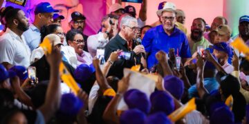 Gonzalo Castillo recorre ocho localidades de San Cristóbal y cuestiona ejecución de obras públicas Gonzalo Castillo recorre ocho localidades de San Cristóbal y cuestiona ejecución de obras públicas