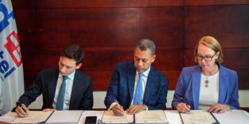 Indotel recibirá RD$44 millones para planificar frecuencias de telecomunicaciones en el país