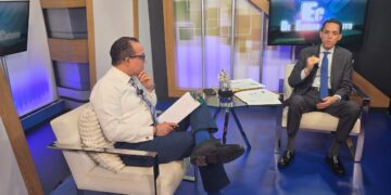 Juan Gómez: “Hoy los gastos en déficit eléctrico supera a presupuesto12 ministerios; PRM improvisa; niega superó a LF” Juan Gómez: “Hoy los gastos en déficit eléctrico supera a presupuesto12 ministerios; PRM improvisa; niega superó a LF”