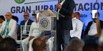 Milton Morrison y País Posible juramentan 970 nuevos en el Cibao