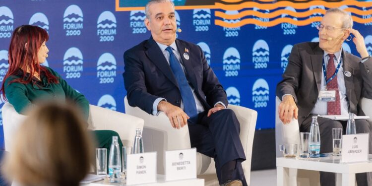 Presidente Abinader destaca en Praga avances democráticos de República Dominicana y subraya fortaleza e independencia de las instituciones Presidente Abinader destaca en Praga avances democráticos de República Dominicana y subraya fortaleza e independencia de las instituciones