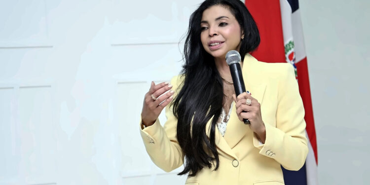 Procuradora General llama a asumir compromiso con la construcción de una sociedad en valores